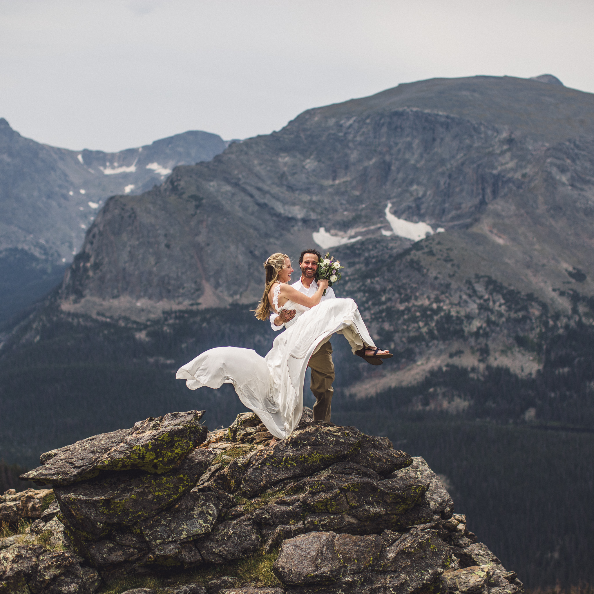 adventure elopement photographer