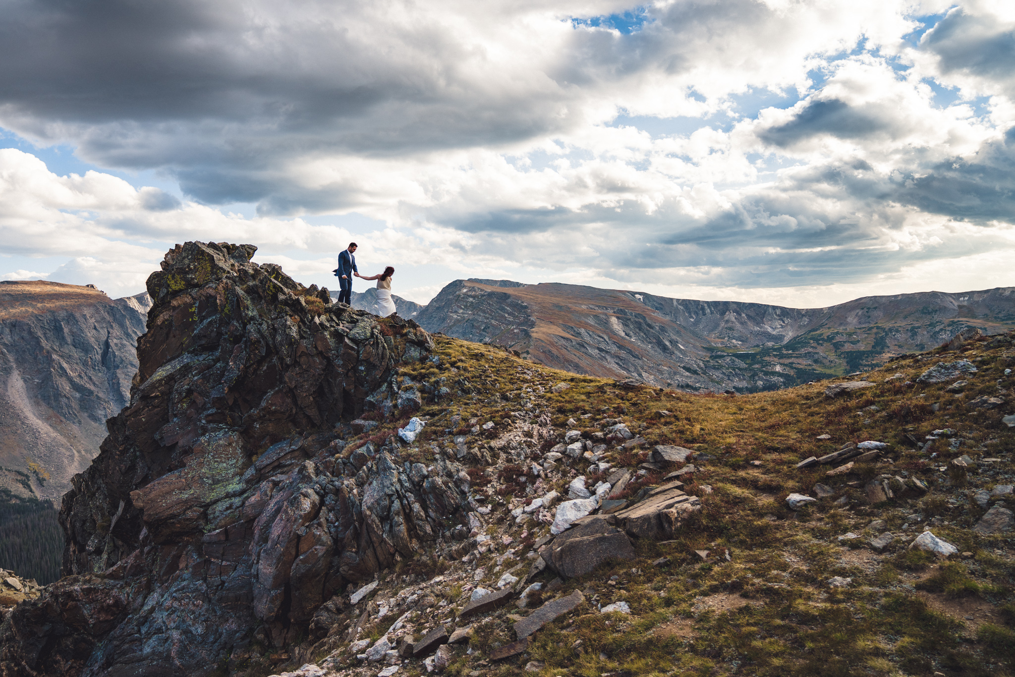 adventure elopement photographer