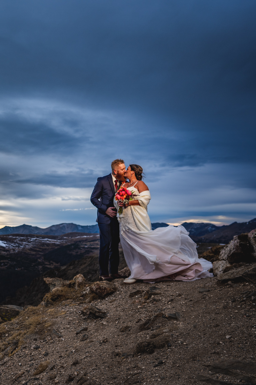 adventure elopement in RMNP adventure elopement photographer captures couple in RMNP