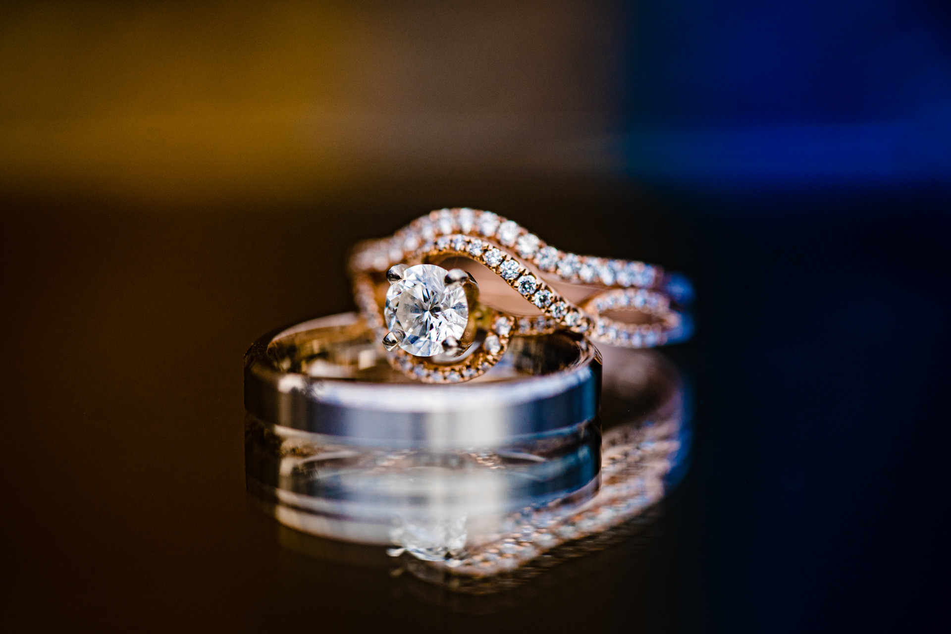 diamond wedding ring with beautiful reflection