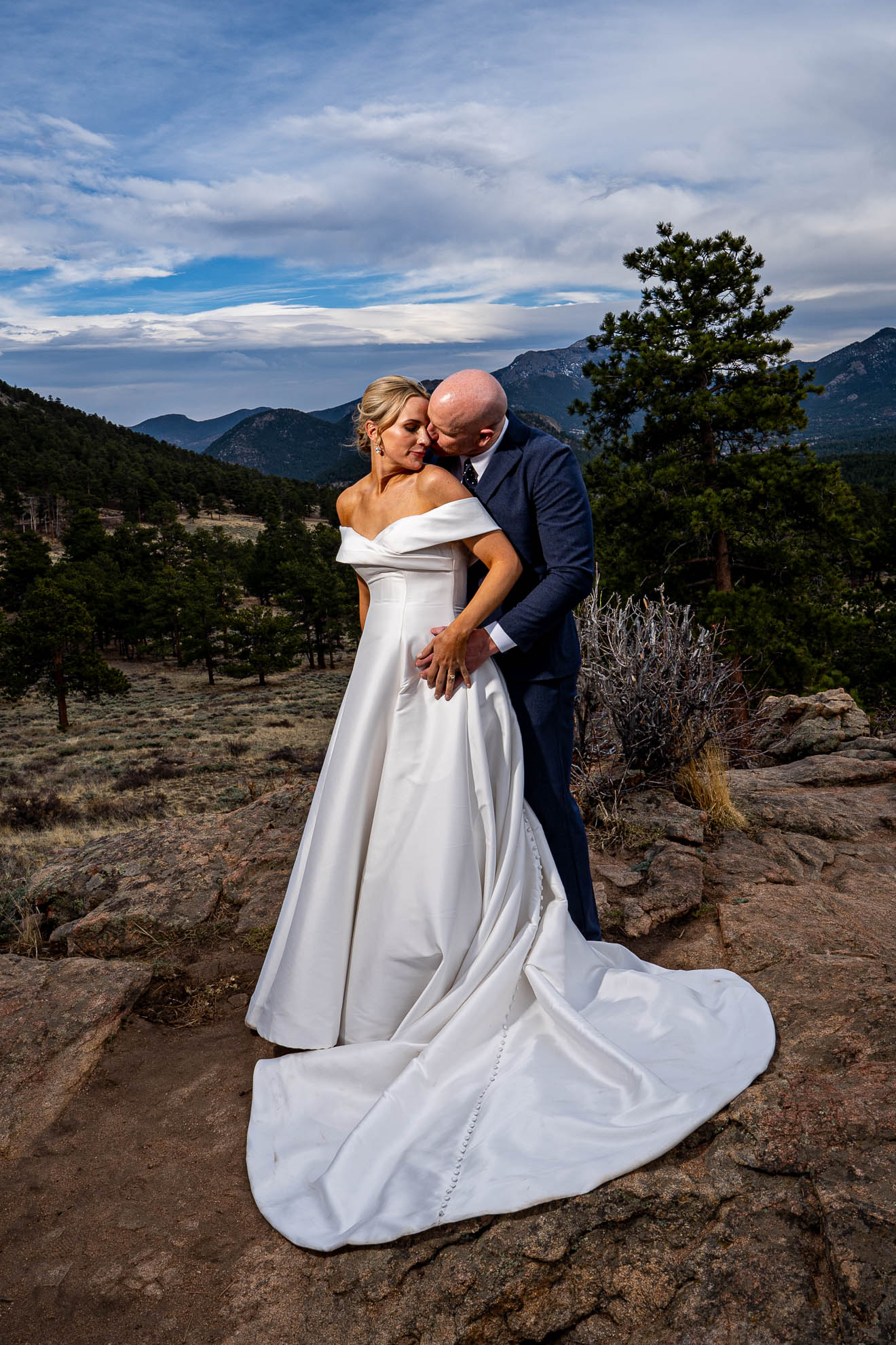3M Curve Wedding Photography by local Estes Park wedding photographers, Joe and Kari Pyle
