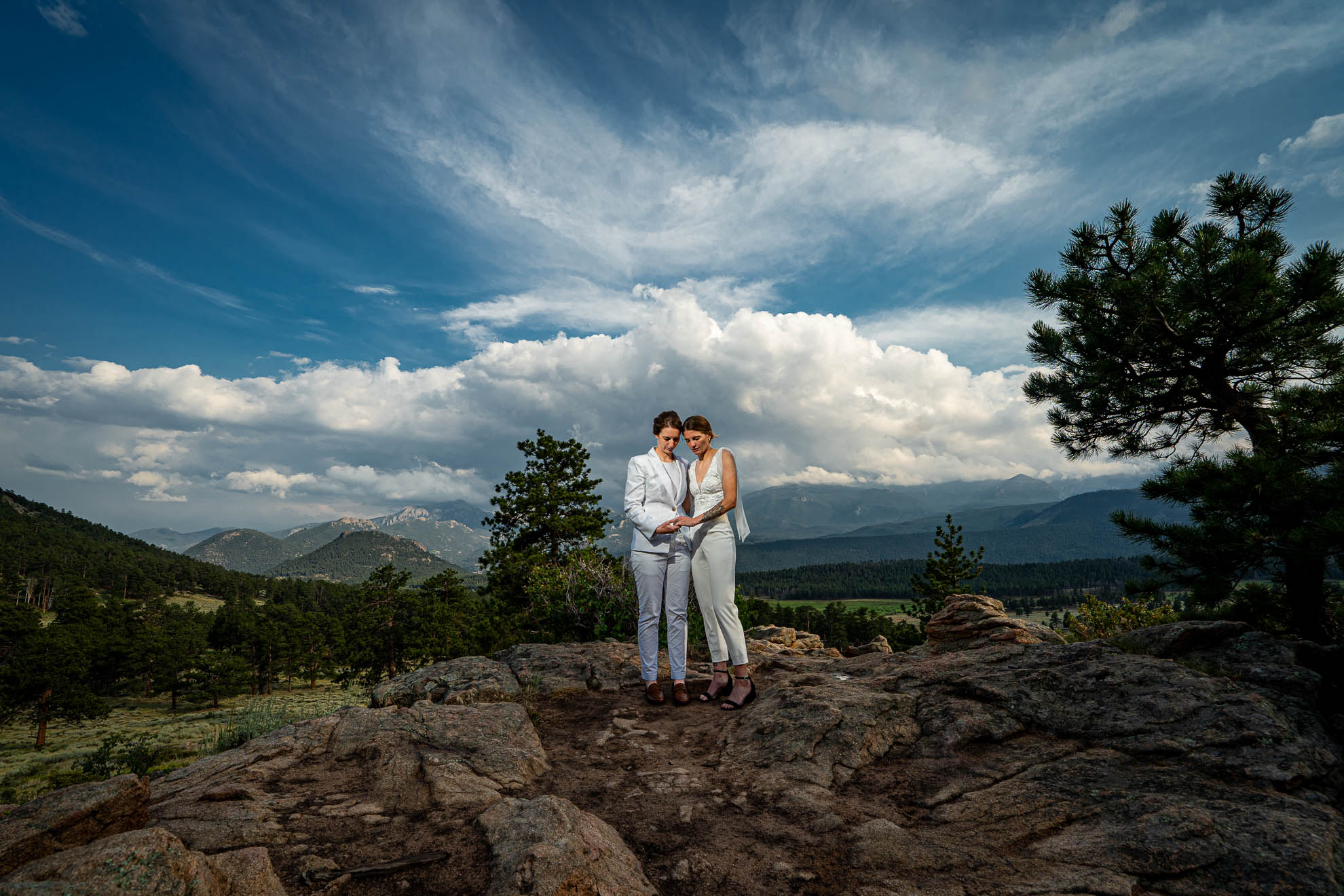 3M Curve Wedding Photography by local Estes Park wedding photographers, Joe and Kari Pyle