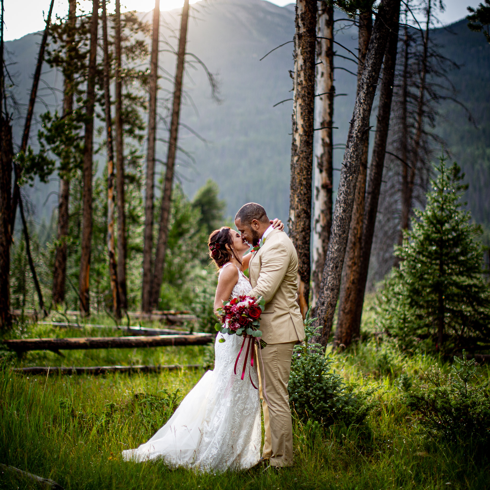 Colorado Elopement Photographer captures newly married couple in RMNP