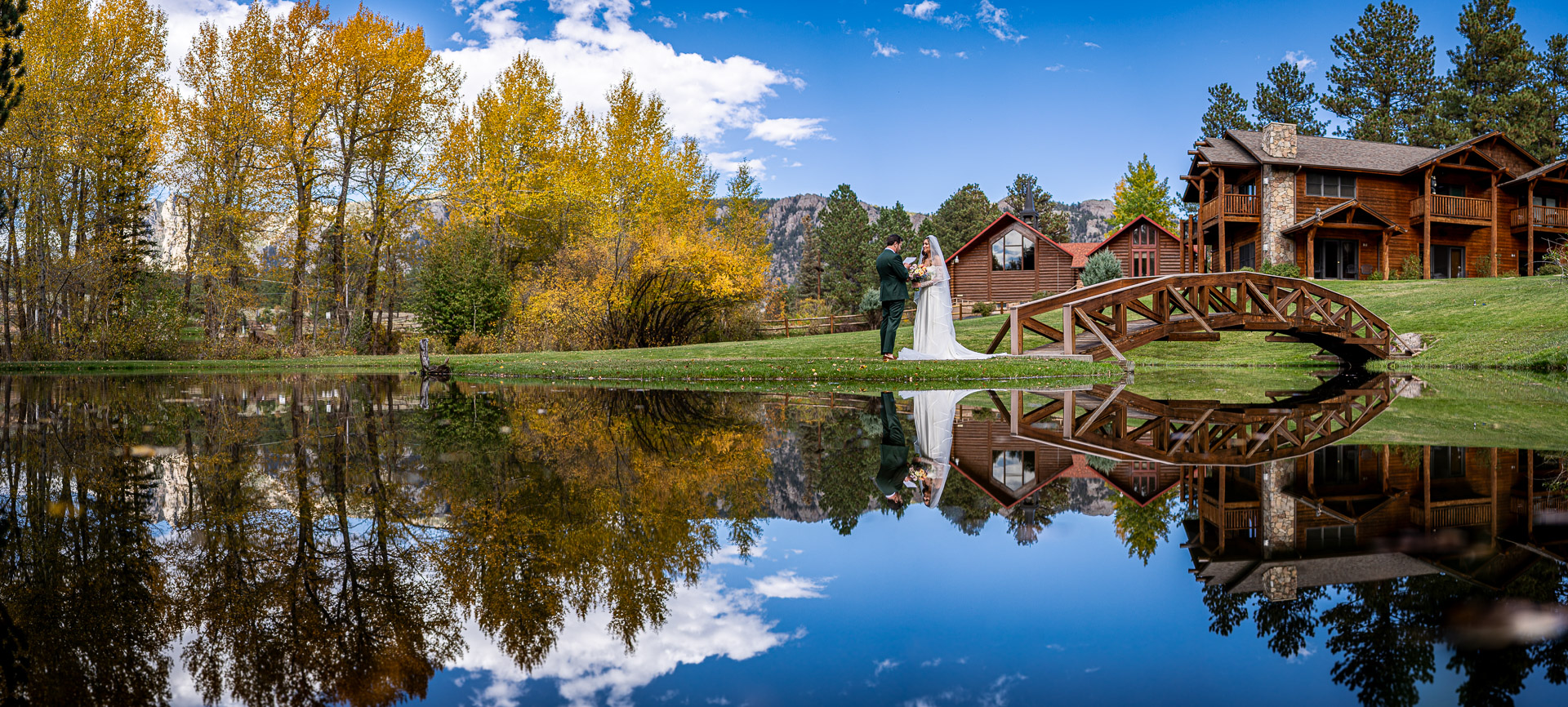 Saying vows at the Boulders at Black Canyon Inn, Estes Park Colorado. Photo by local Estes Park residents, Joe and Kari Pyle